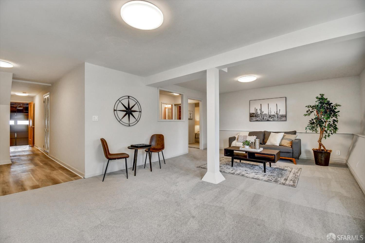 San Francisco, California 94116, United States, 4 Bedrooms Bedrooms, ,3 BathroomsBathrooms,Residential,Active,221103