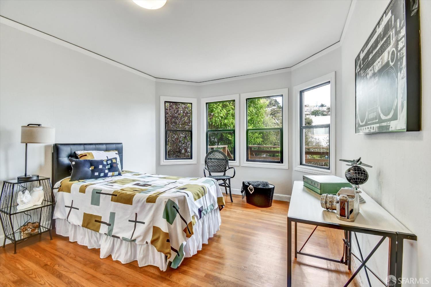 San Francisco, California 94116, United States, 4 Bedrooms Bedrooms, ,3 BathroomsBathrooms,Residential,Active,221103