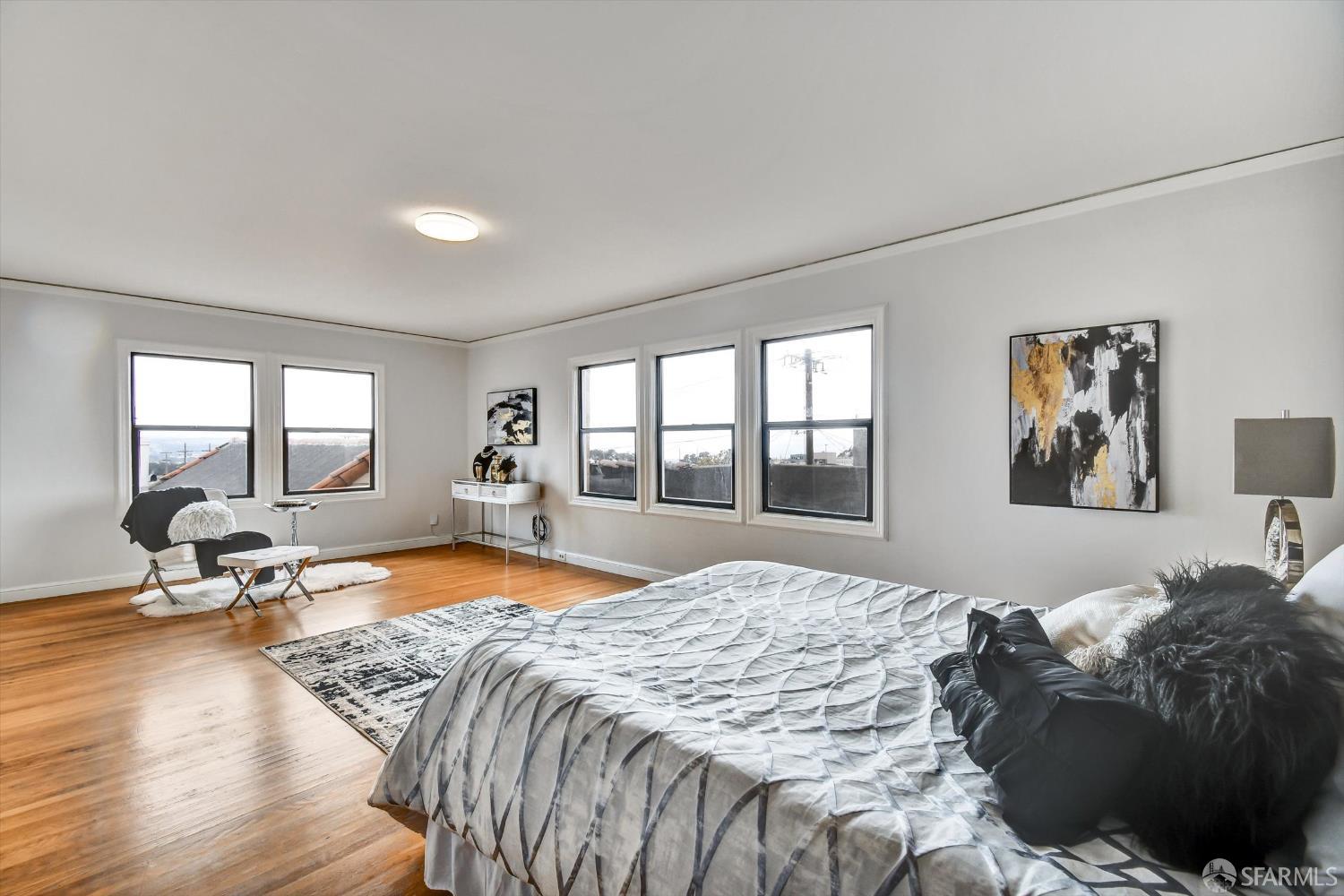 San Francisco, California 94116, United States, 4 Bedrooms Bedrooms, ,3 BathroomsBathrooms,Residential,Active,221103