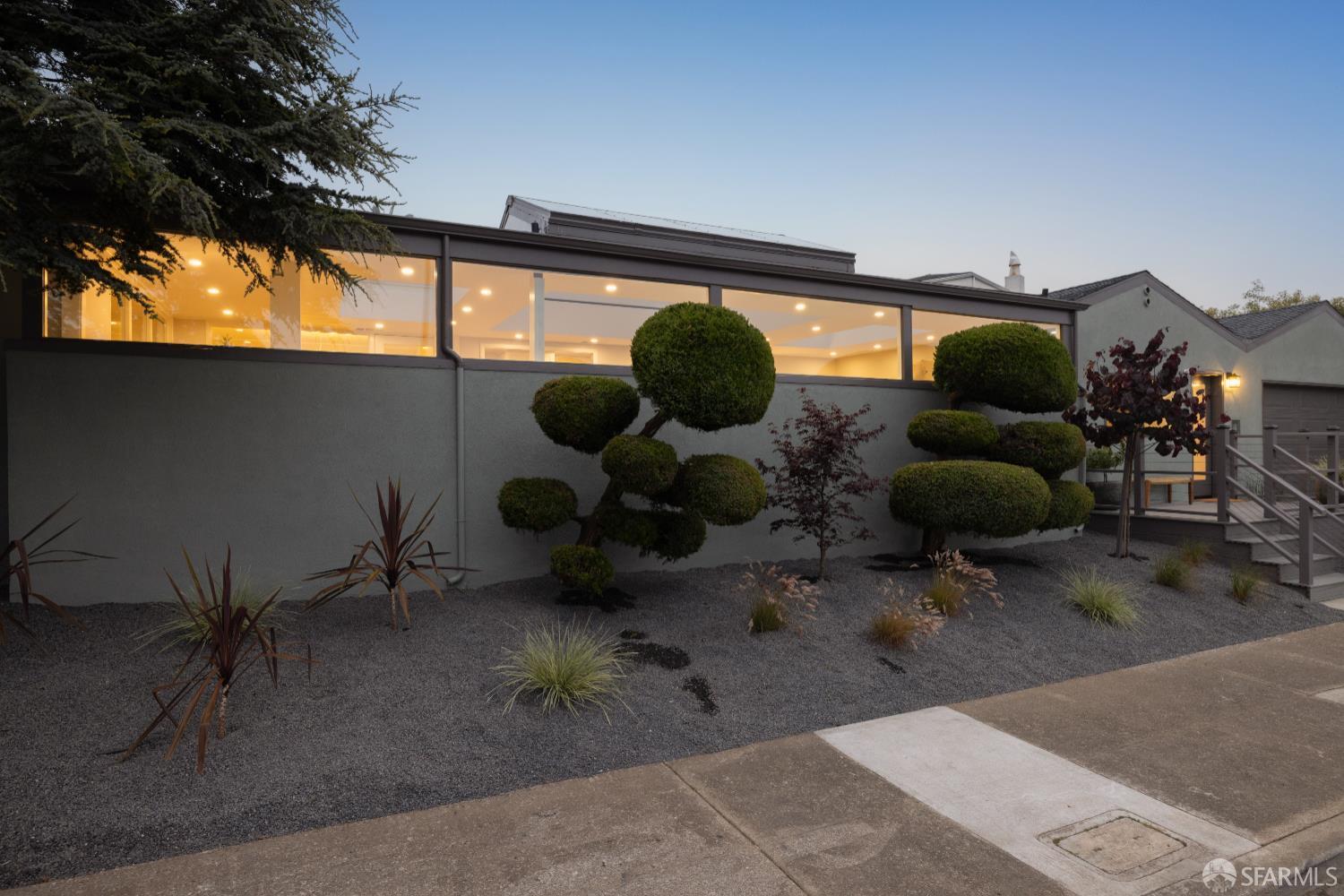 San Francisco, California 94132, United States, 4 Bedrooms Bedrooms, ,3 BathroomsBathrooms,Residential,Active,166018