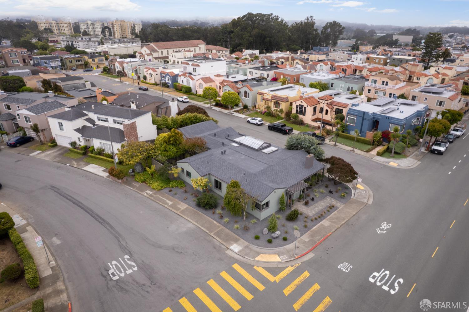 San Francisco, California 94132, United States, 4 Bedrooms Bedrooms, ,3 BathroomsBathrooms,Residential,Active,166018