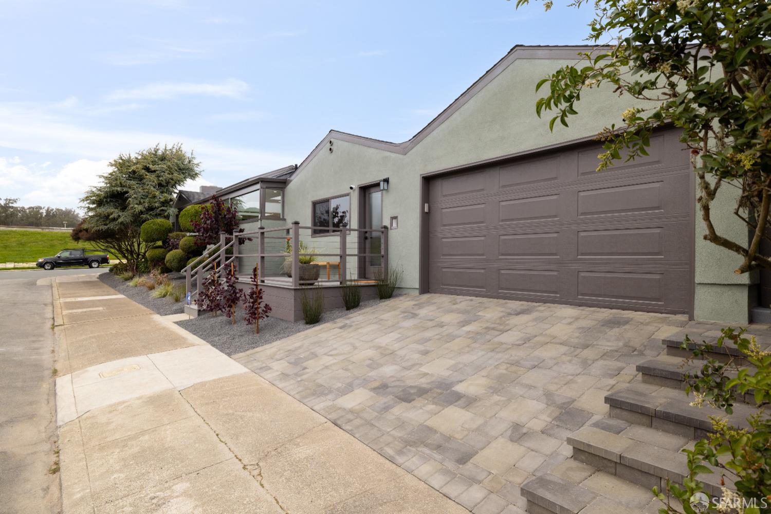 San Francisco, California 94132, United States, 4 Bedrooms Bedrooms, ,3 BathroomsBathrooms,Residential,Active,166018