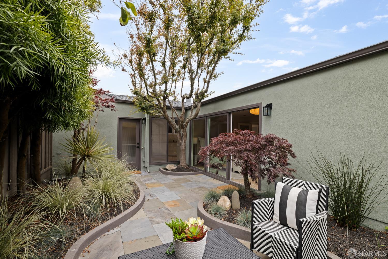 San Francisco, California 94132, United States, 4 Bedrooms Bedrooms, ,3 BathroomsBathrooms,Residential,Active,166018