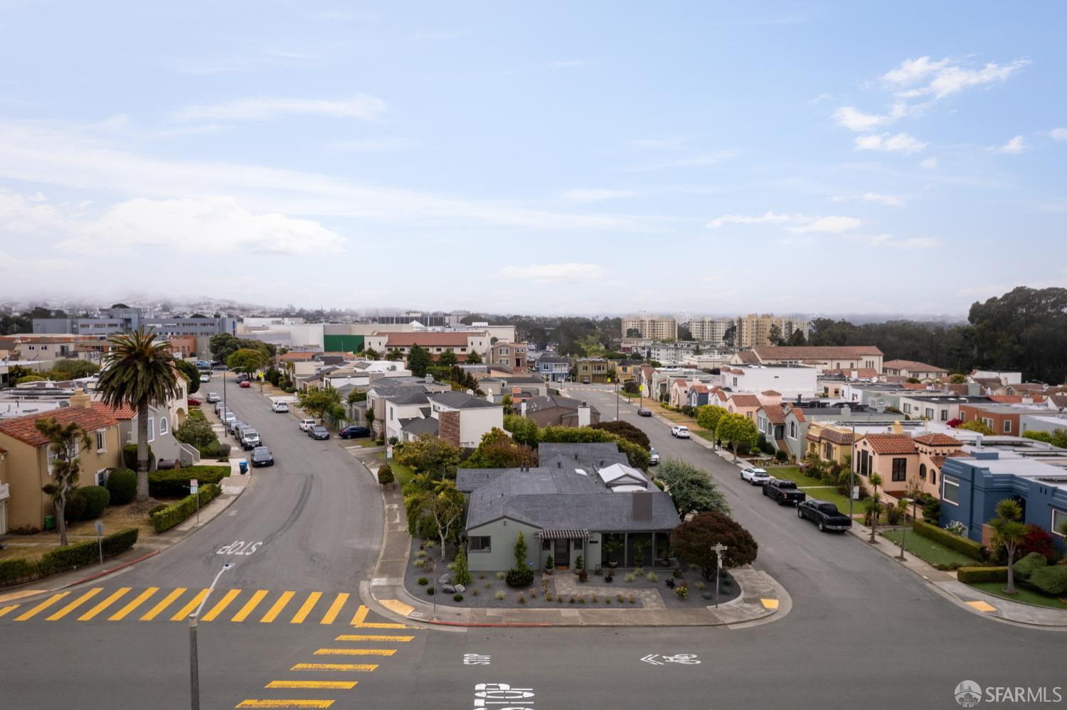 San Francisco, California 94132, United States, 4 Bedrooms Bedrooms, ,3 BathroomsBathrooms,Residential,Active,166018