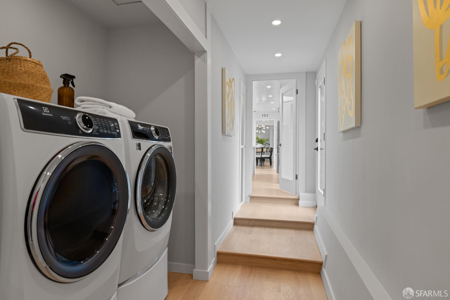 San Francisco, California 94132, United States, 4 Bedrooms Bedrooms, ,3 BathroomsBathrooms,Residential,Active,166018