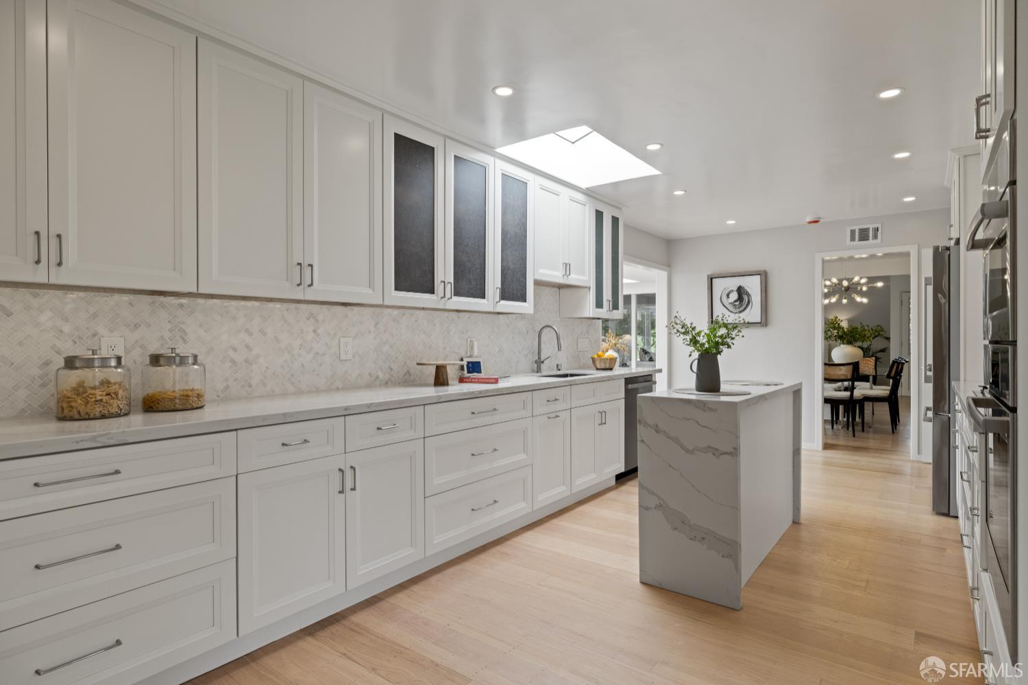 San Francisco, California 94132, United States, 4 Bedrooms Bedrooms, ,3 BathroomsBathrooms,Residential,Active,166018