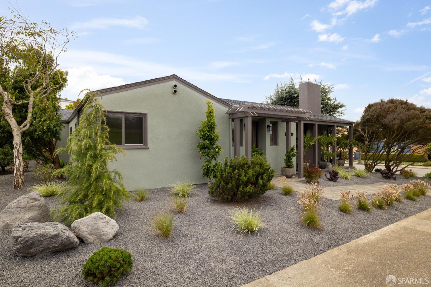 San Francisco, California 94132, United States, 4 Bedrooms Bedrooms, ,3 BathroomsBathrooms,Residential,Active,166018