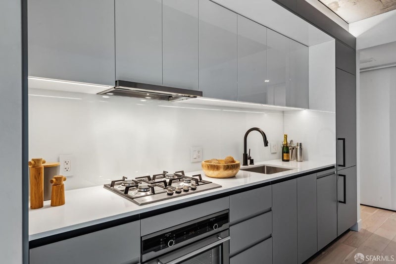 960 Market Street 601