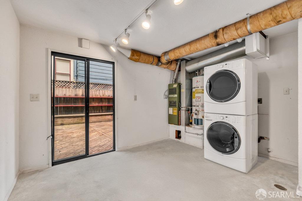 San Francisco, California 94117, United States, 1 Bedroom Bedrooms, ,1 BathroomBathrooms,Residential,Pending,122019