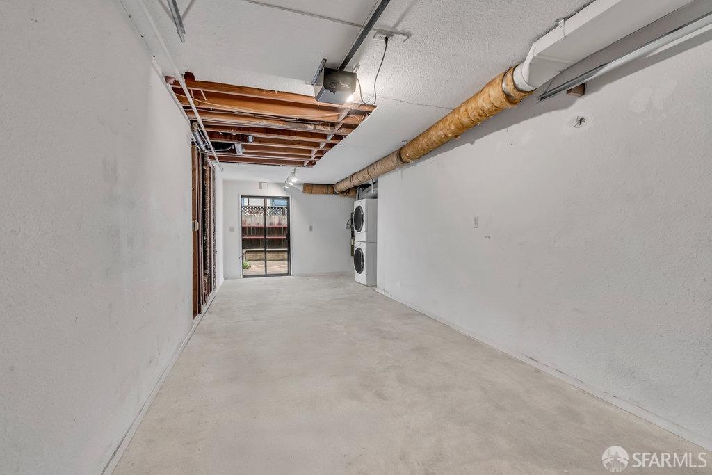 San Francisco, California 94117, United States, 1 Bedroom Bedrooms, ,1 BathroomBathrooms,Residential,Pending,122019