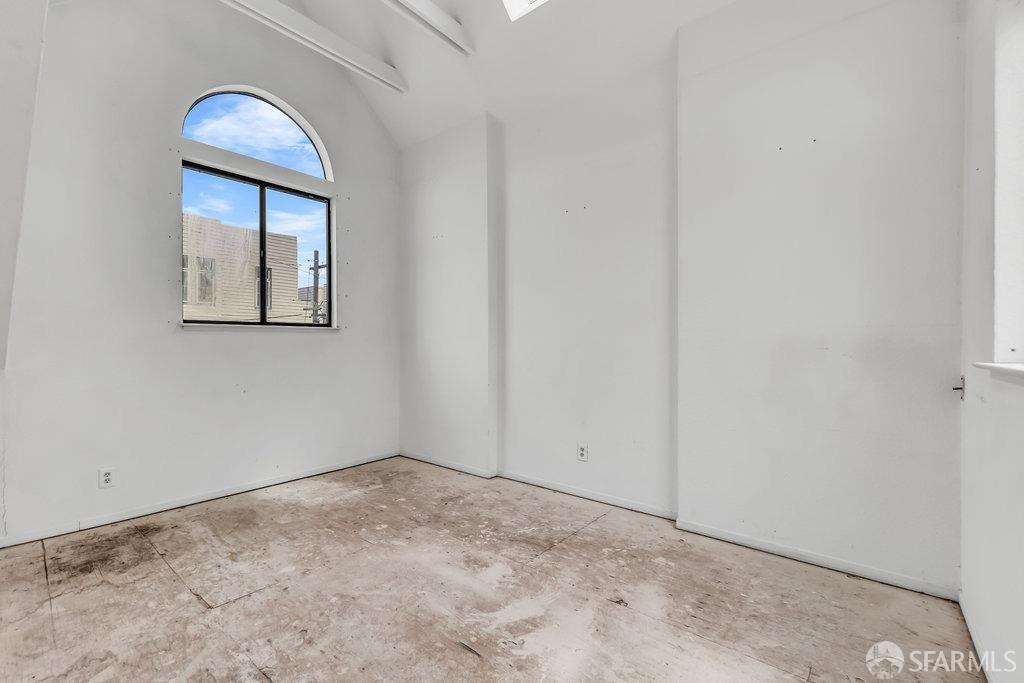 San Francisco, California 94117, United States, 1 Bedroom Bedrooms, ,1 BathroomBathrooms,Residential,Pending,122019