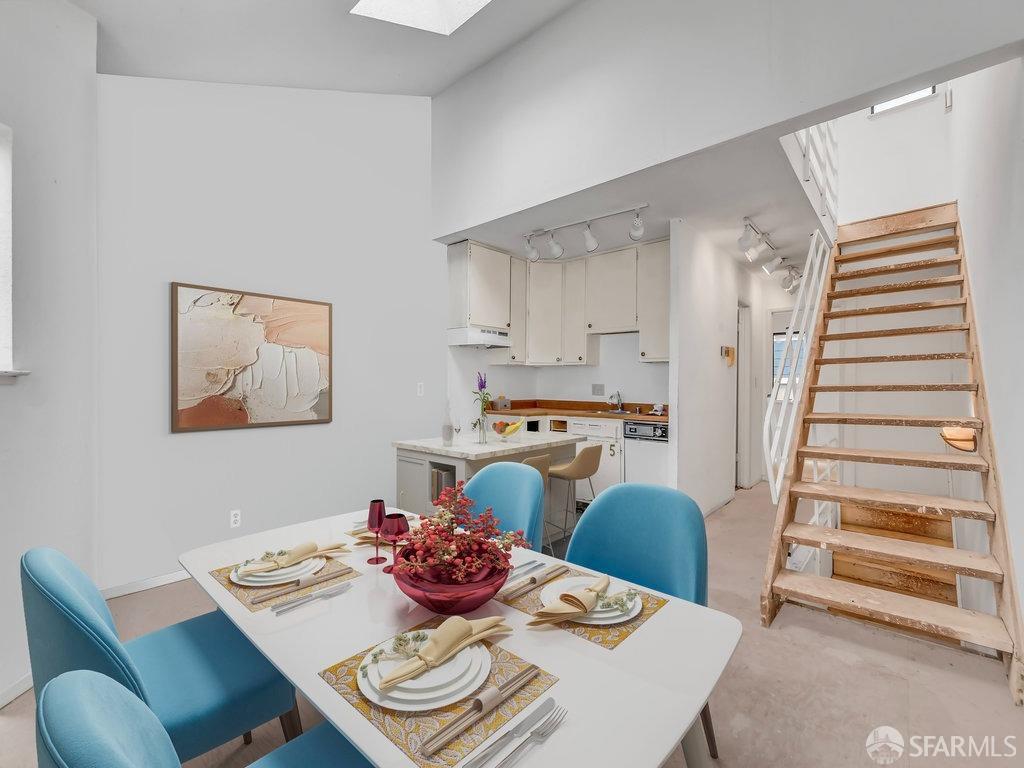 San Francisco, California 94117, United States, 1 Bedroom Bedrooms, ,1 BathroomBathrooms,Residential,Pending,122019