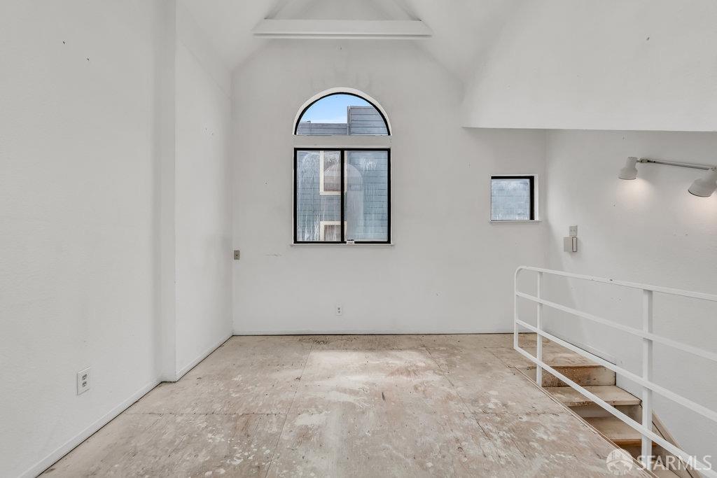 San Francisco, California 94117, United States, 1 Bedroom Bedrooms, ,1 BathroomBathrooms,Residential,Pending,122019