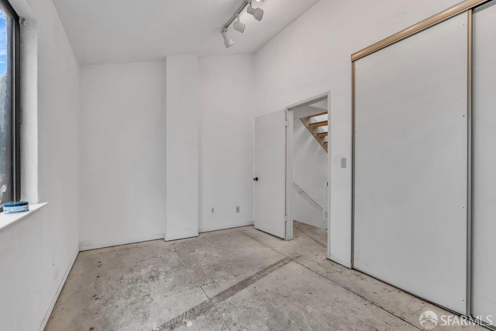 San Francisco, California 94117, United States, 1 Bedroom Bedrooms, ,1 BathroomBathrooms,Residential,Pending,122019