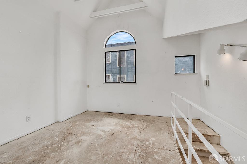 San Francisco, California 94117, United States, 1 Bedroom Bedrooms, ,1 BathroomBathrooms,Residential,Pending,122019