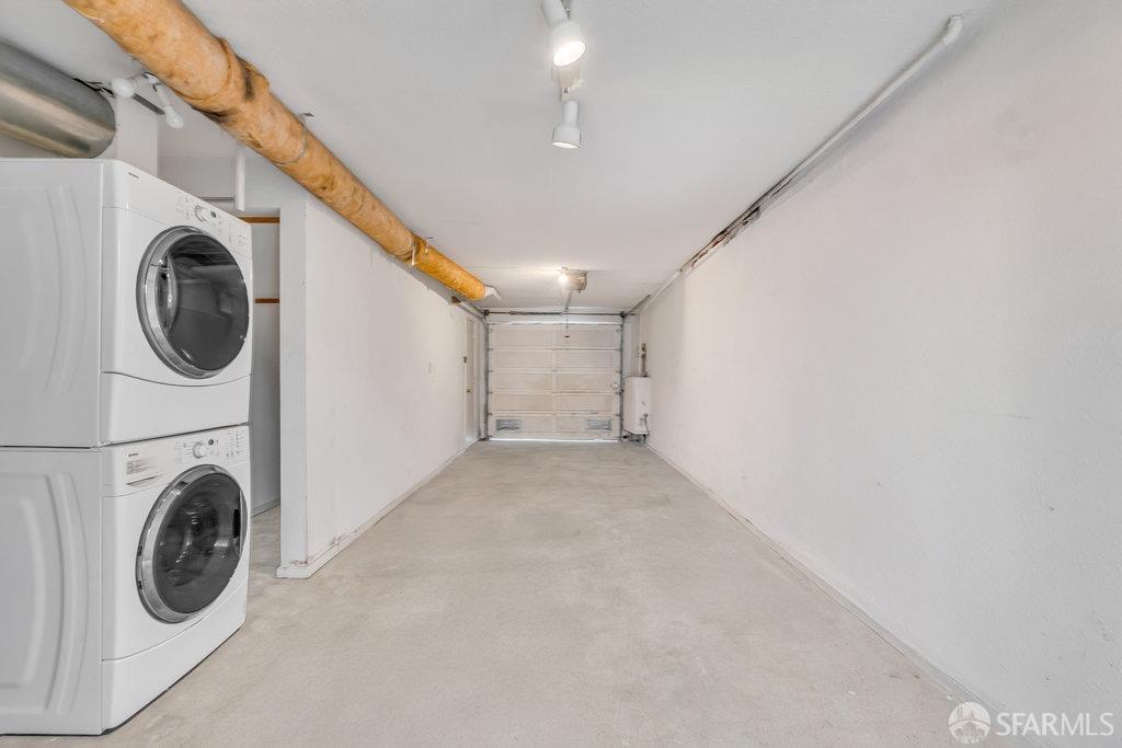 San Francisco, California 94117, United States, 1 Bedroom Bedrooms, ,1 BathroomBathrooms,Residential,Pending,122019