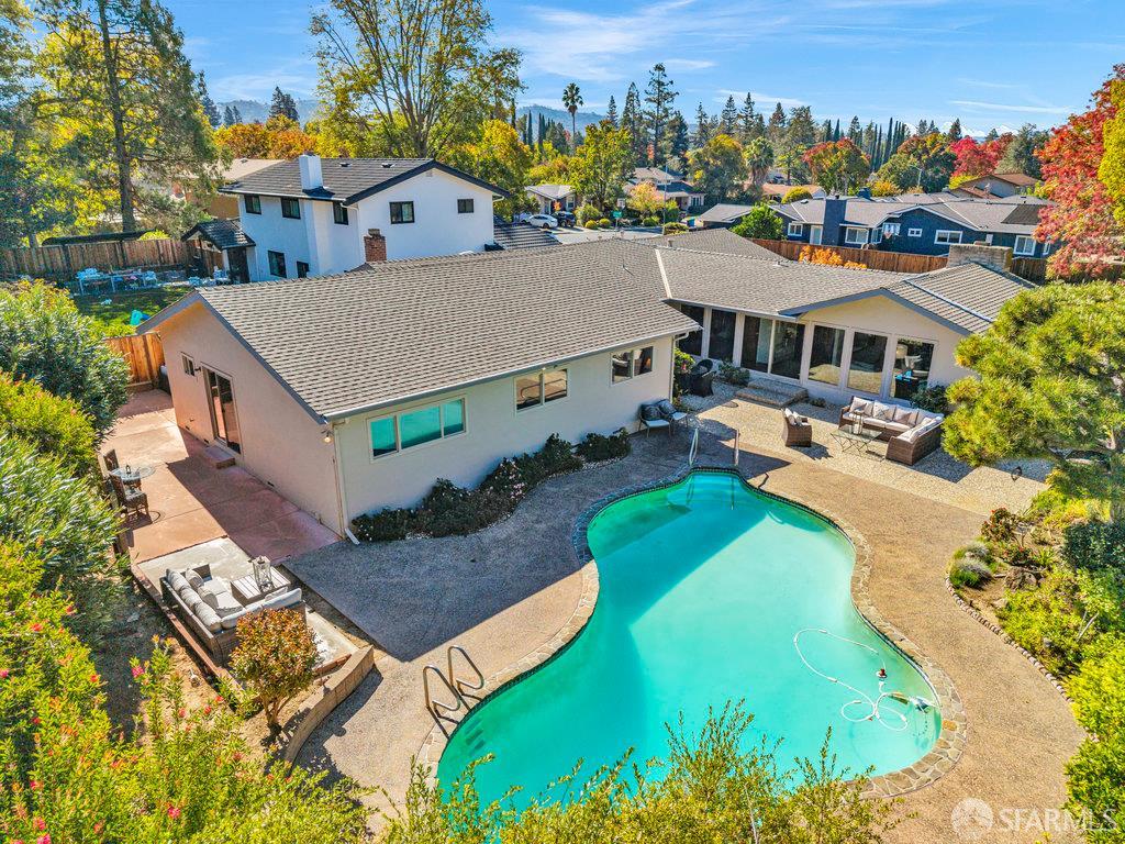 Walnut Creek, California 94598, United States, 3 Bedrooms Bedrooms, ,3 BathroomsBathrooms,Residential,Active,239598