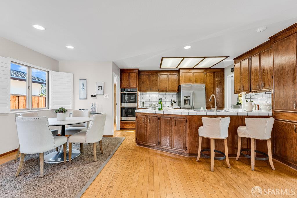 Walnut Creek, California 94598, United States, 3 Bedrooms Bedrooms, ,3 BathroomsBathrooms,Residential,Active,239598