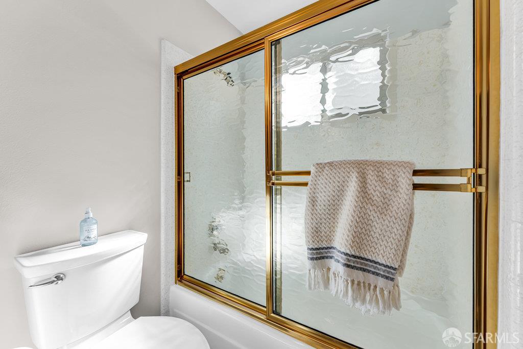 Walnut Creek, California 94598, United States, 3 Bedrooms Bedrooms, ,3 BathroomsBathrooms,Residential,Active,239598