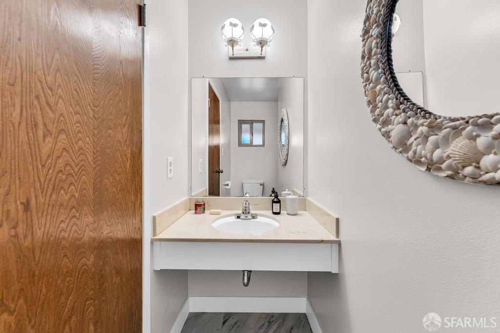 Walnut Creek, California 94598, United States, 3 Bedrooms Bedrooms, ,3 BathroomsBathrooms,Residential,Active,239598