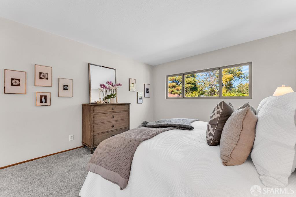 Walnut Creek, California 94598, United States, 3 Bedrooms Bedrooms, ,3 BathroomsBathrooms,Residential,Active,239598