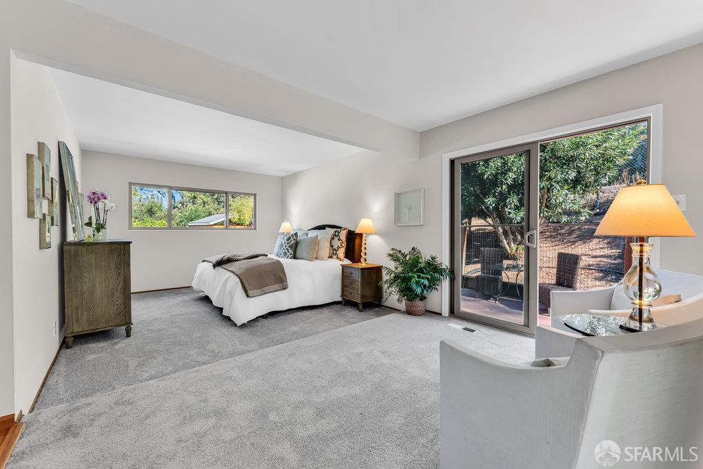 Walnut Creek, California 94598, United States, 3 Bedrooms Bedrooms, ,3 BathroomsBathrooms,Residential,Active,239598