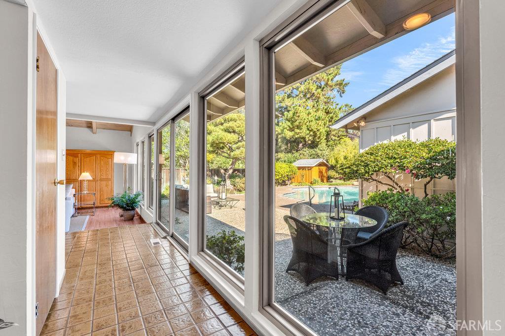 Walnut Creek, California 94598, United States, 3 Bedrooms Bedrooms, ,3 BathroomsBathrooms,Residential,Active,239598