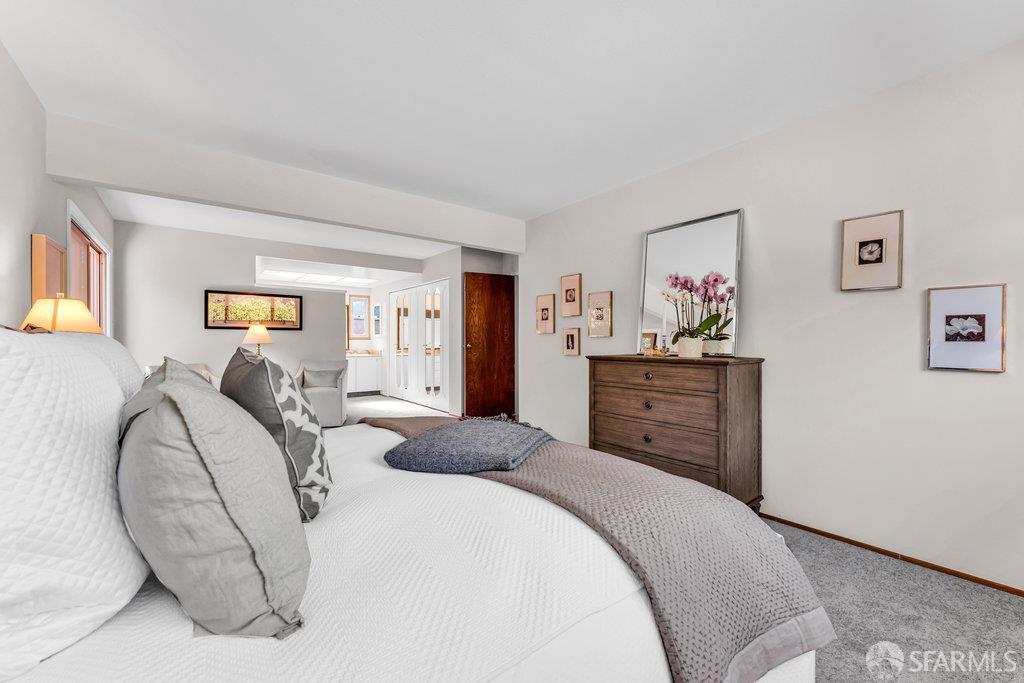 Walnut Creek, California 94598, United States, 3 Bedrooms Bedrooms, ,3 BathroomsBathrooms,Residential,Active,239598