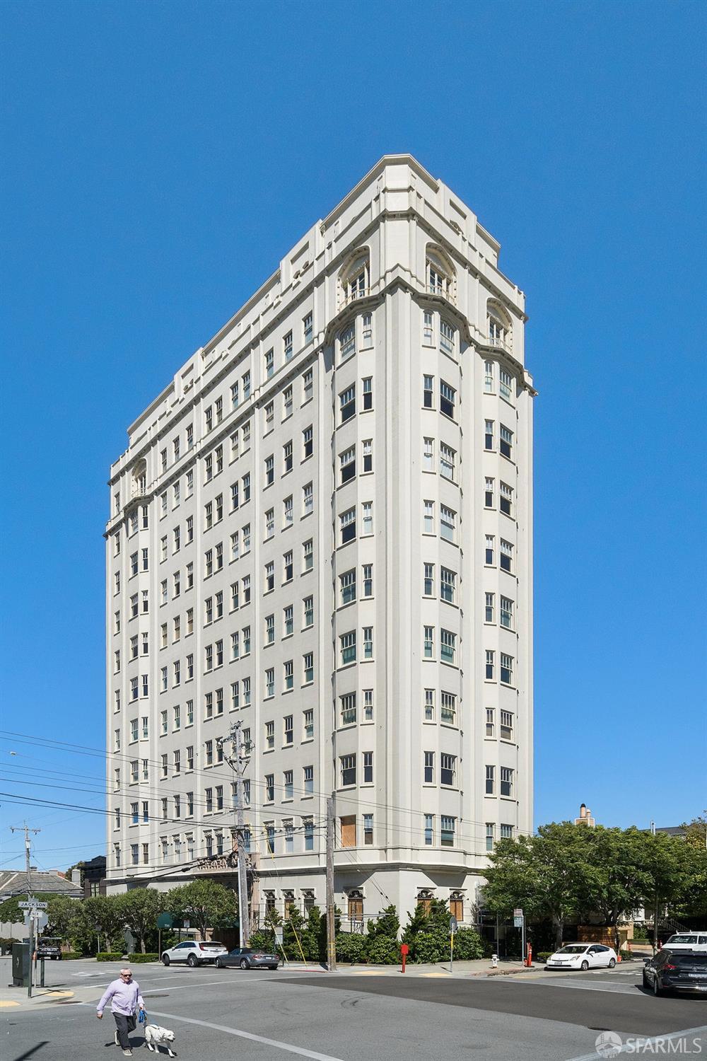 2500 Steiner Street 3