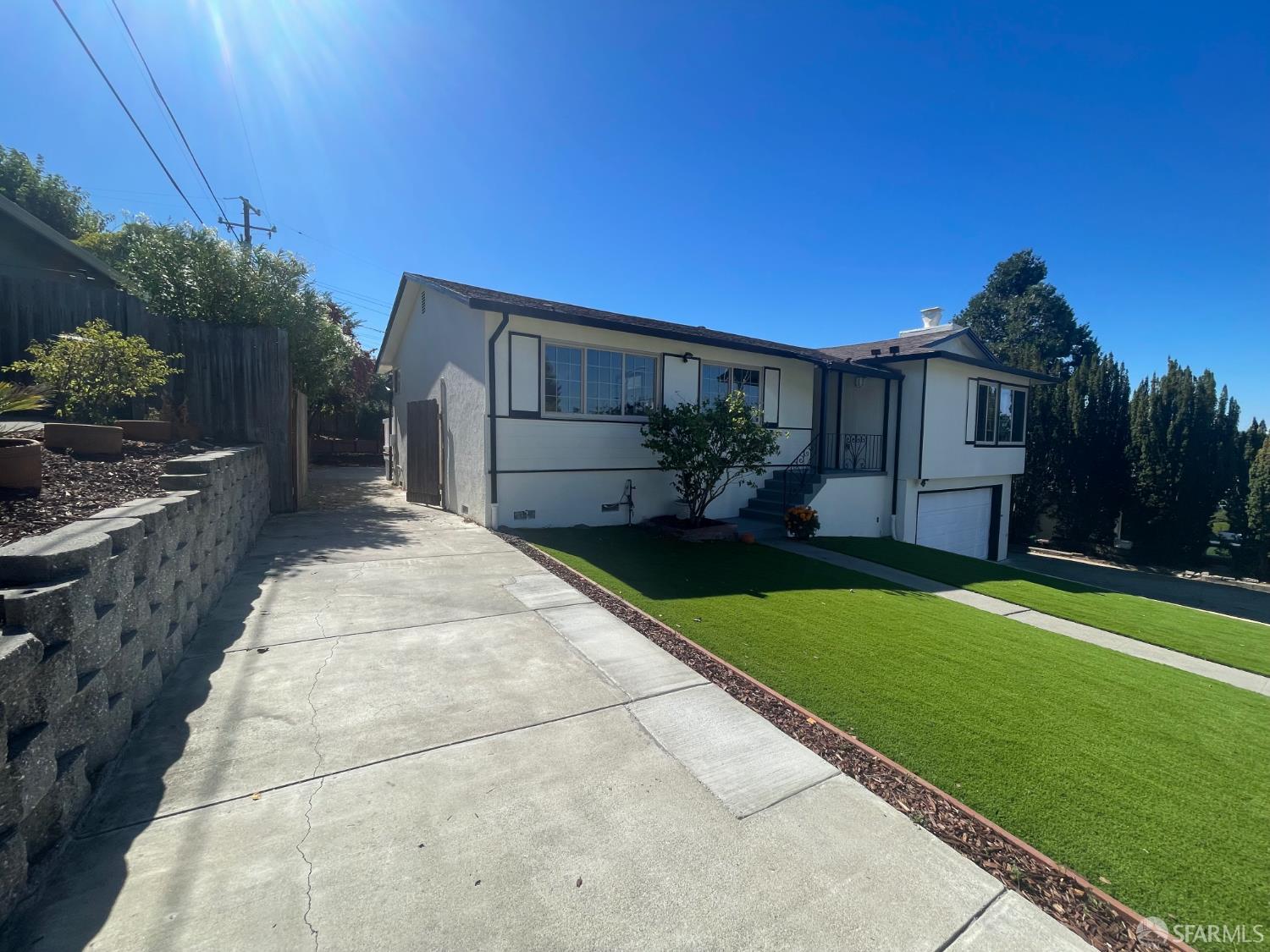 3322 Clearfield Avenue, Richmond CA 94803