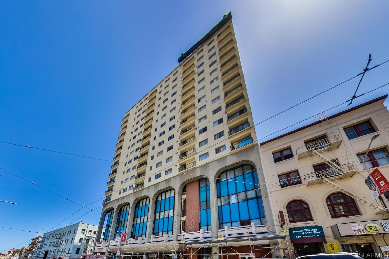 950 Stockton Street 406-7
