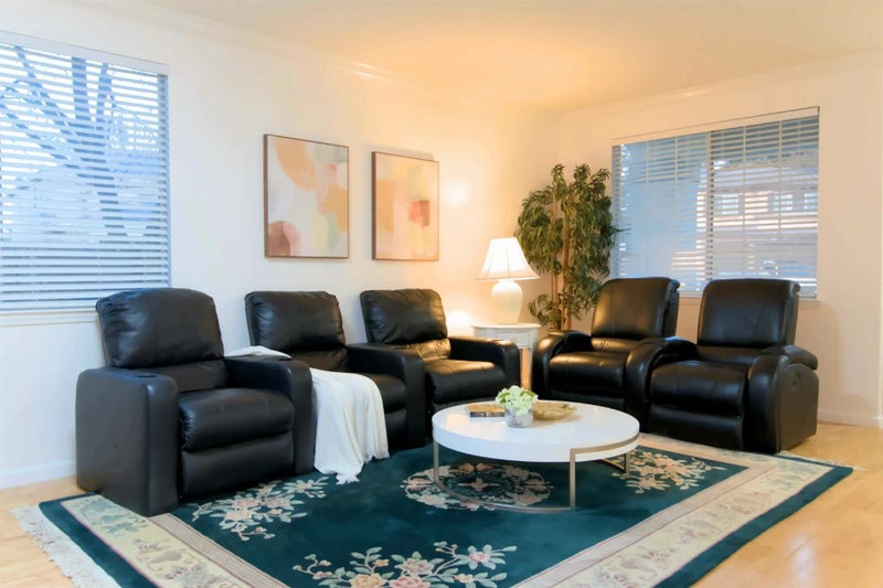 6472 Brook Hollow Circle