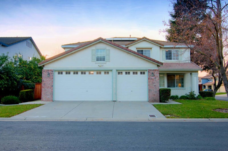 6472 Brook Hollow Circle