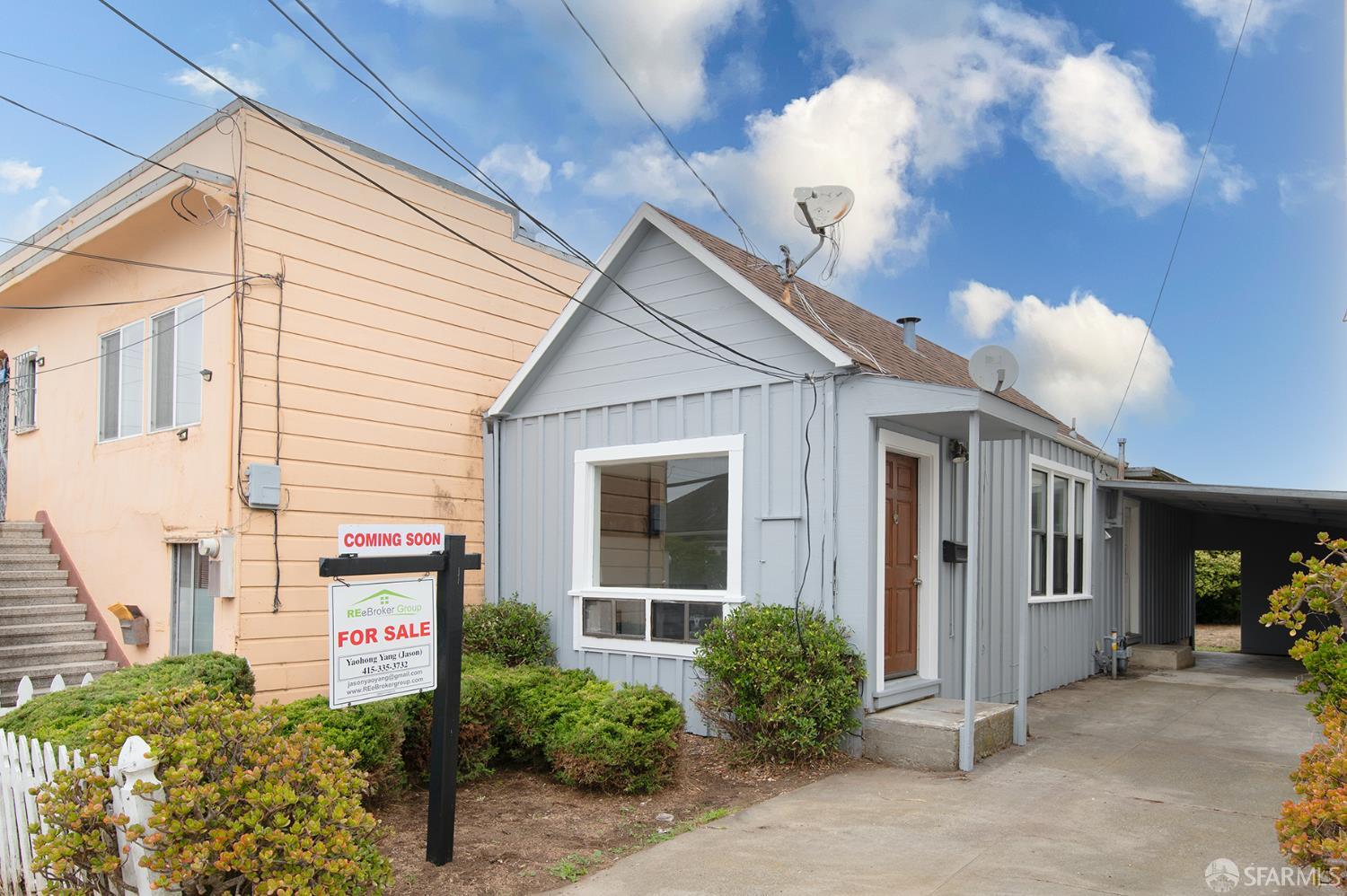 262 Vista Grande Avenue