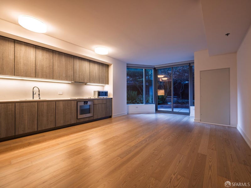 318 Main Street 3A