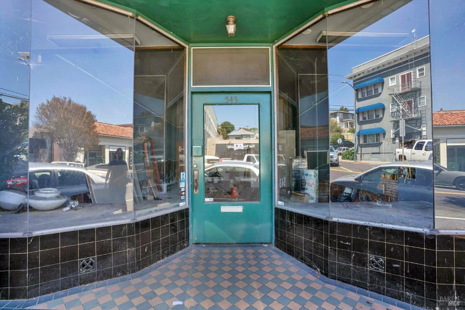 539 Georgia Street