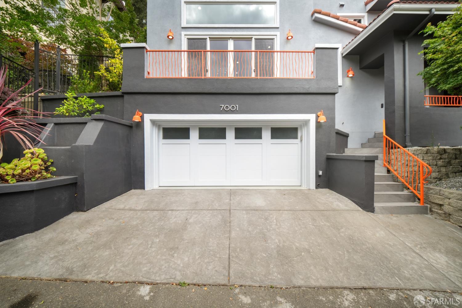 7001 Buckingham Boulevard, Berkeley CA 94705