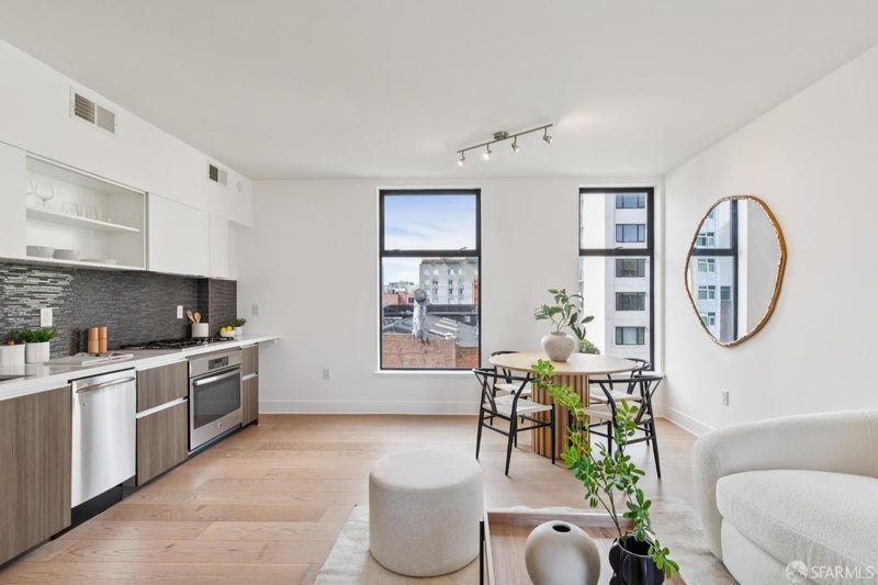 1080 Sutter Street 703