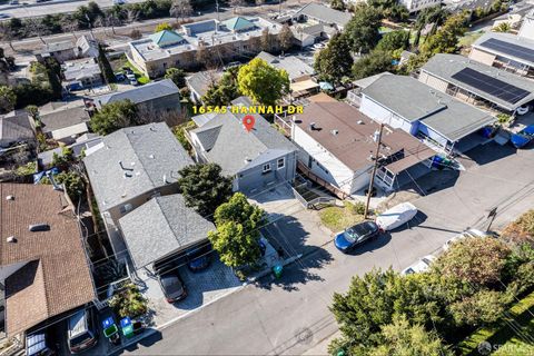 A home in San Leandro