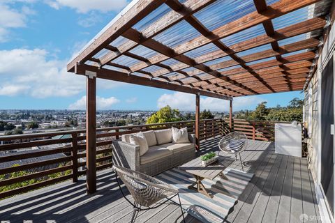 A home in San Leandro