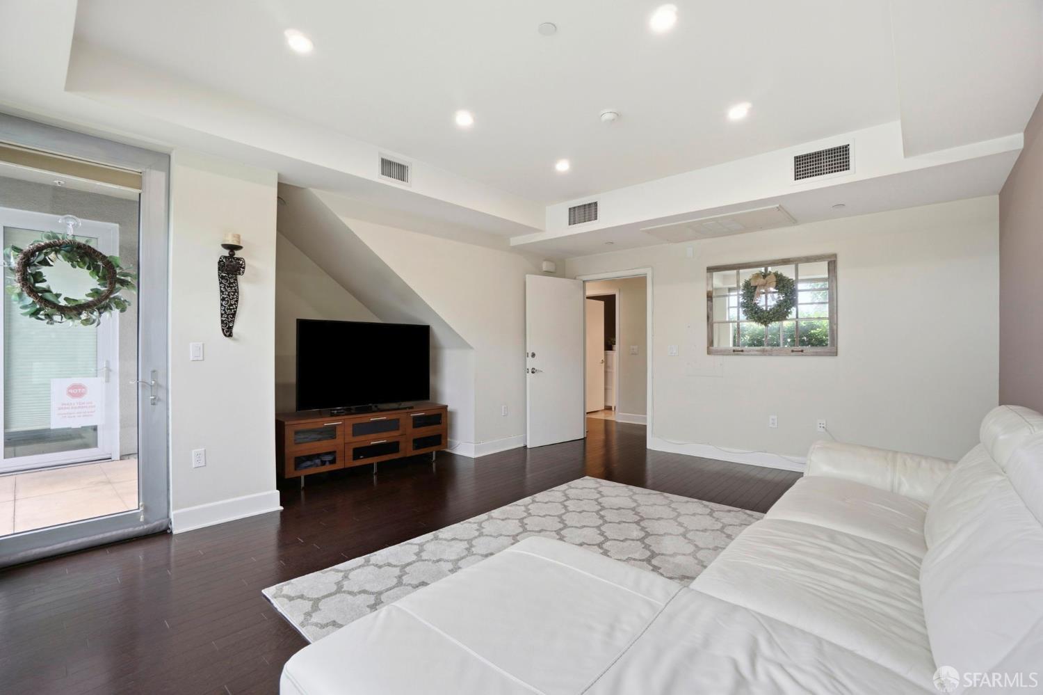 Undisclosed Address #426136007, Walnut Creek CA 94596