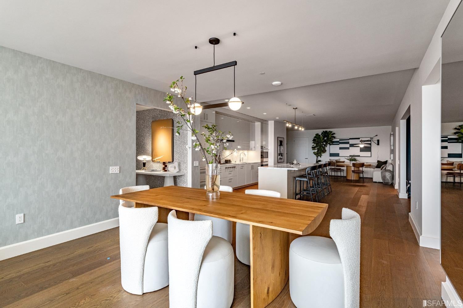 706 Mission Street 8B