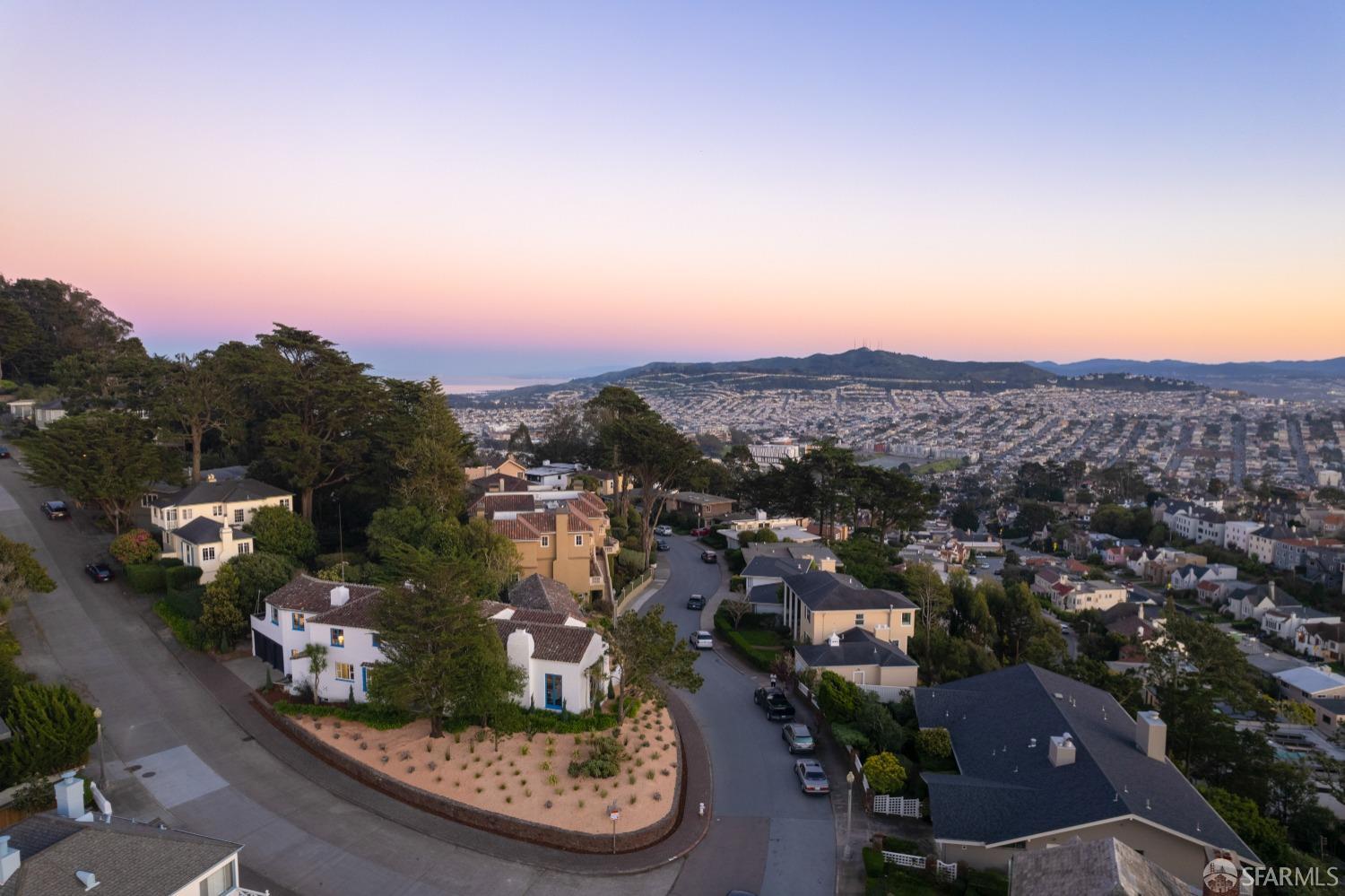 San Francisco, California 94127, United States, 5 Bedrooms Bedrooms, ,5 BathroomsBathrooms,Residential,Active,96675