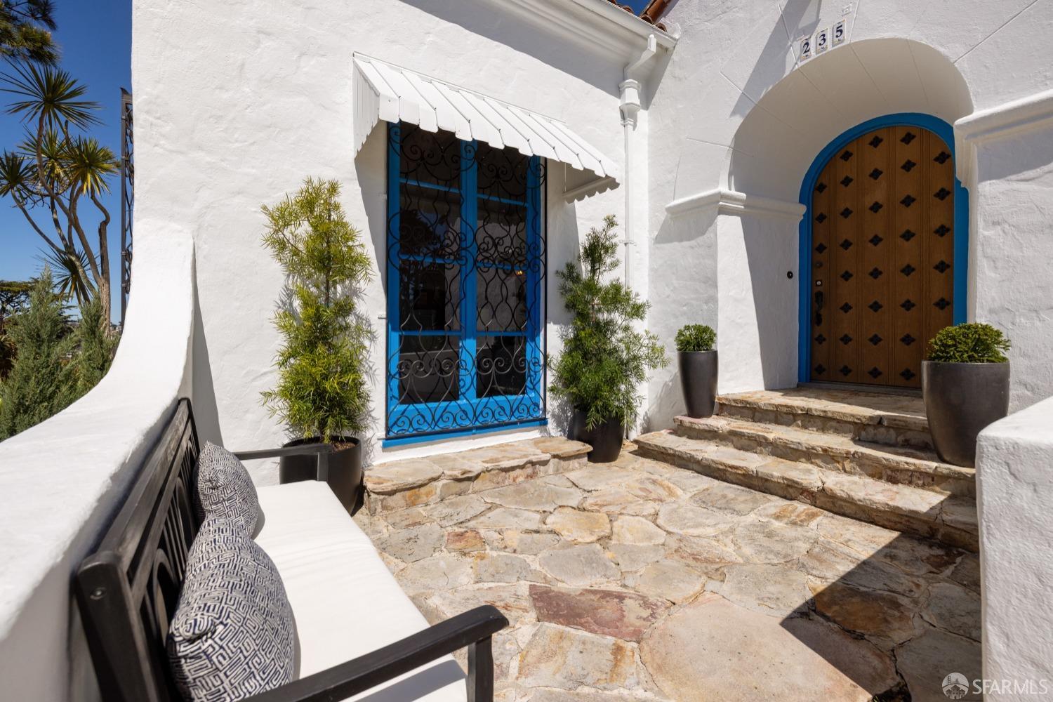 San Francisco, California 94127, United States, 5 Bedrooms Bedrooms, ,5 BathroomsBathrooms,Residential,Active,96675