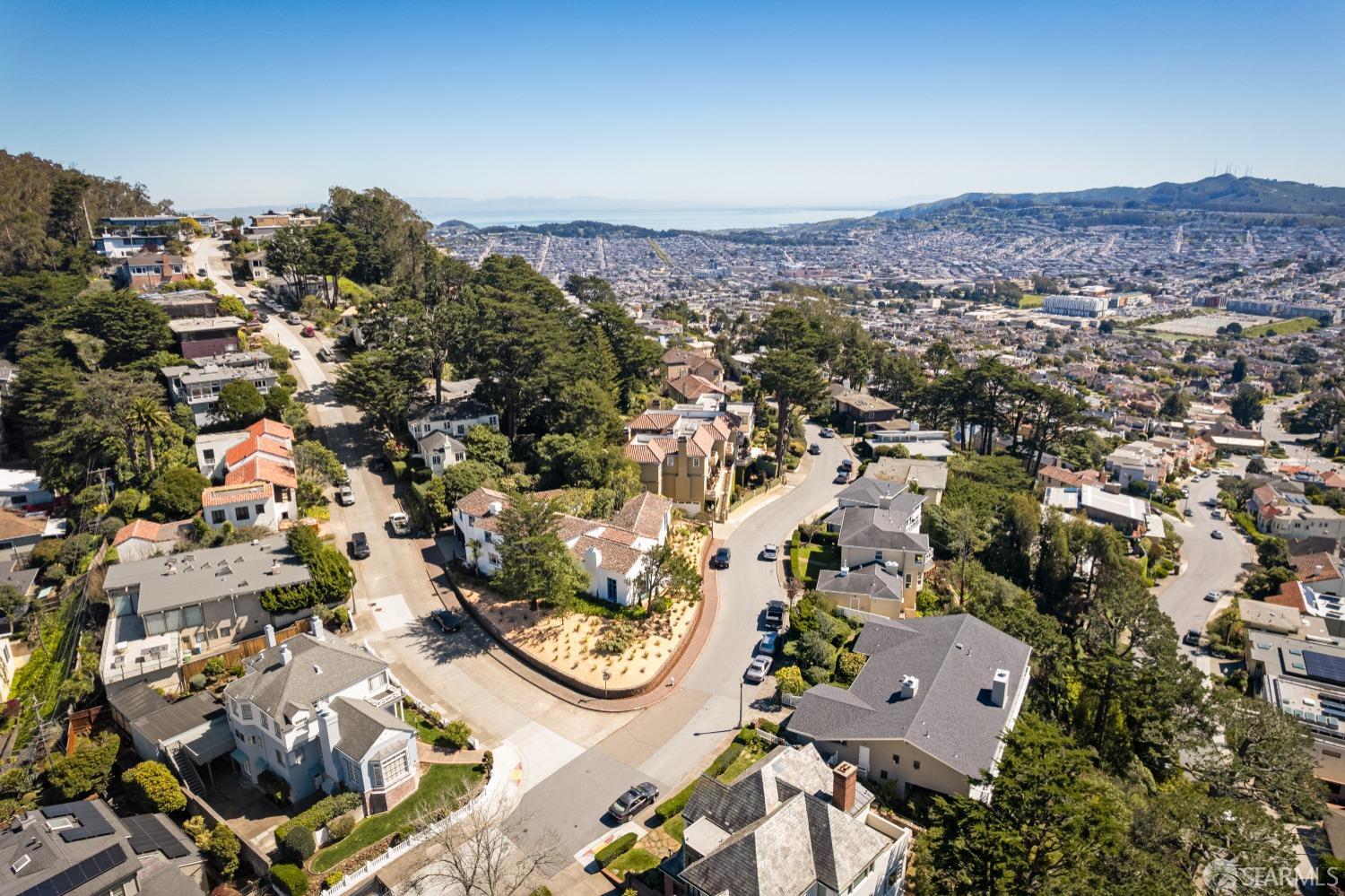 San Francisco, California 94127, United States, 5 Bedrooms Bedrooms, ,5 BathroomsBathrooms,Residential,Active,96675