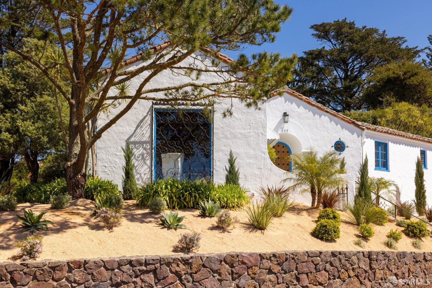 San Francisco, California 94127, United States, 5 Bedrooms Bedrooms, ,5 BathroomsBathrooms,Residential,Active,96675