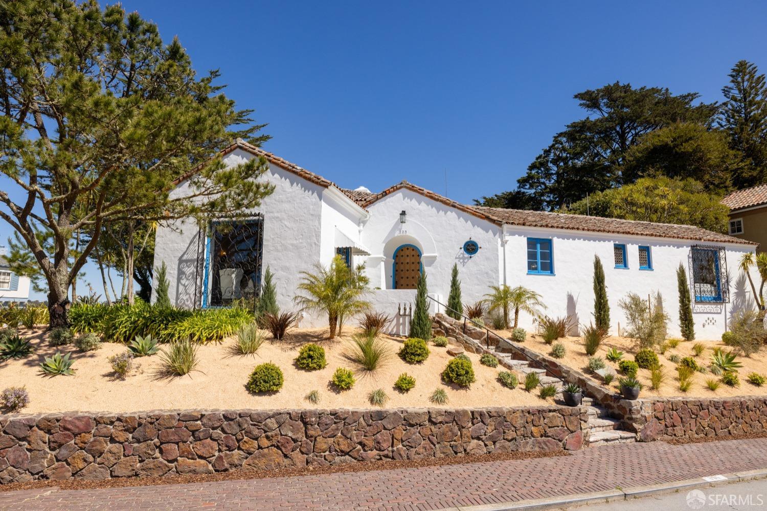 San Francisco, California 94127, United States, 5 Bedrooms Bedrooms, ,5 BathroomsBathrooms,Residential,Active,96675