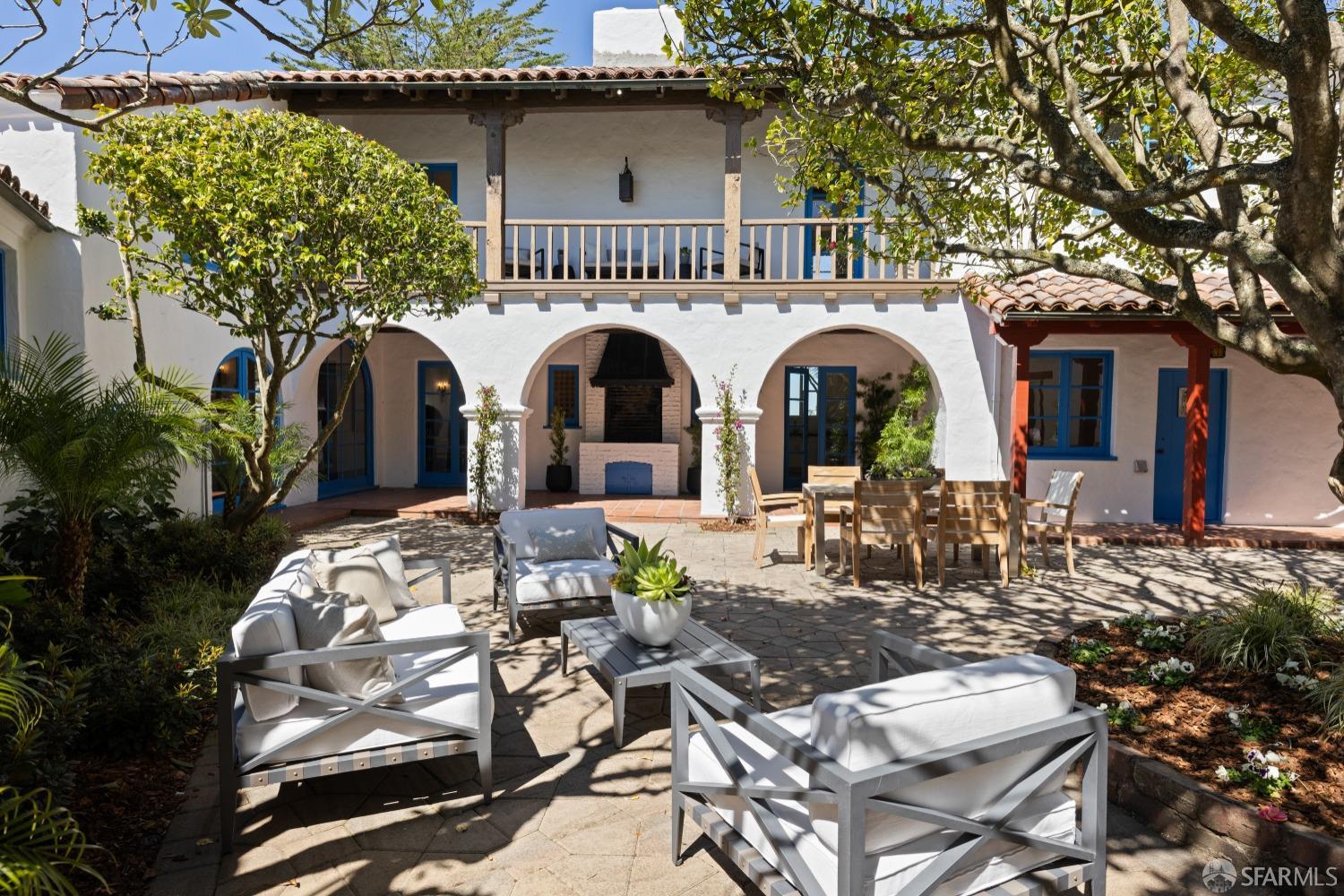 San Francisco, California 94127, United States, 5 Bedrooms Bedrooms, ,5 BathroomsBathrooms,Residential,Active,96675