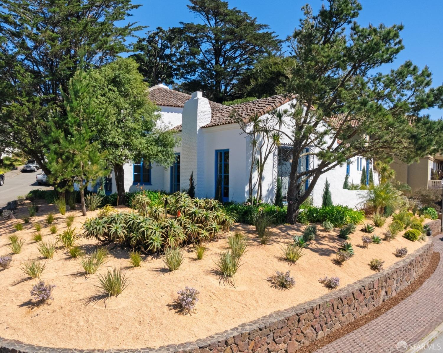 San Francisco, California 94127, United States, 5 Bedrooms Bedrooms, ,5 BathroomsBathrooms,Residential,Active,96675