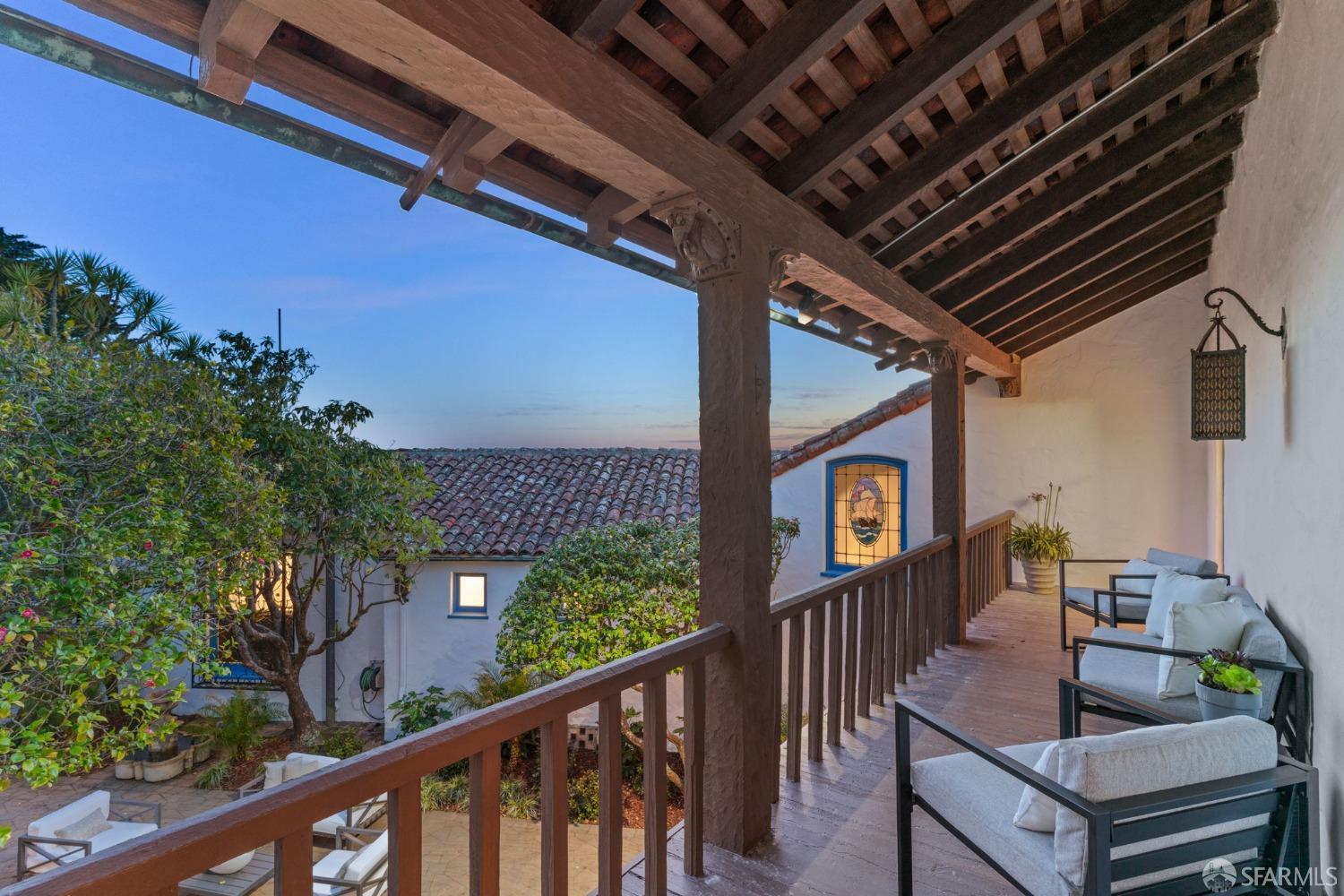 San Francisco, California 94127, United States, 5 Bedrooms Bedrooms, ,5 BathroomsBathrooms,Residential,Active,96675